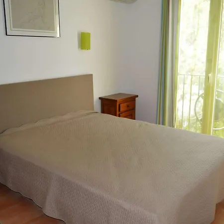 Villa 4 Pieces- Sur Ar000-021